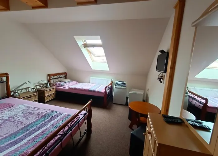 Nove Dvory بيت ضيافة